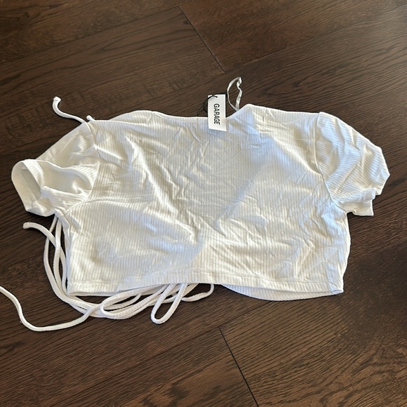 White Garage Top - Picture 2 of 3